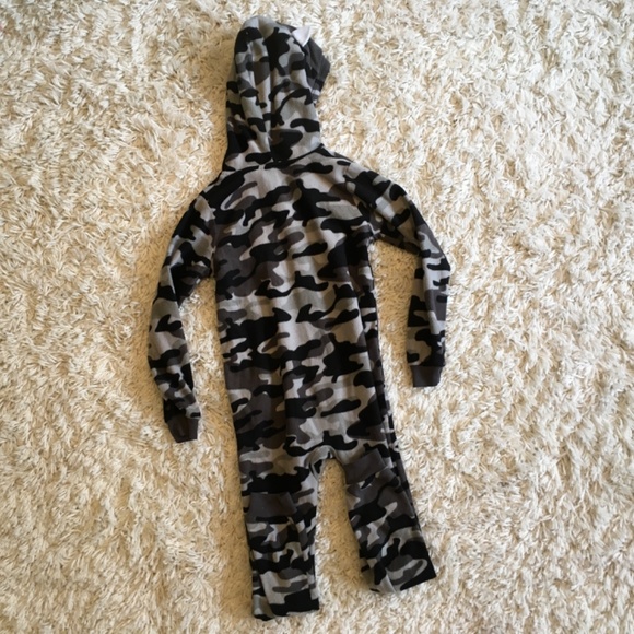 ✨3/$20 BOYS ONESIE SIZE 6X - Picture 3 of 3